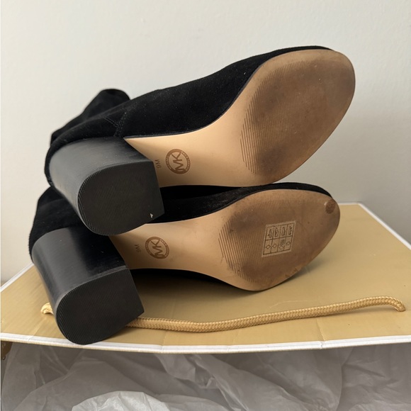 Michael Kors black suede Leigh boot - Picture 6 of 11